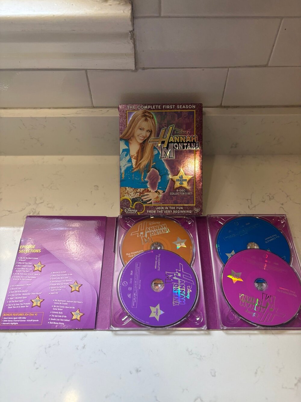 Hannah Montana Season 1 Complete Series DVD